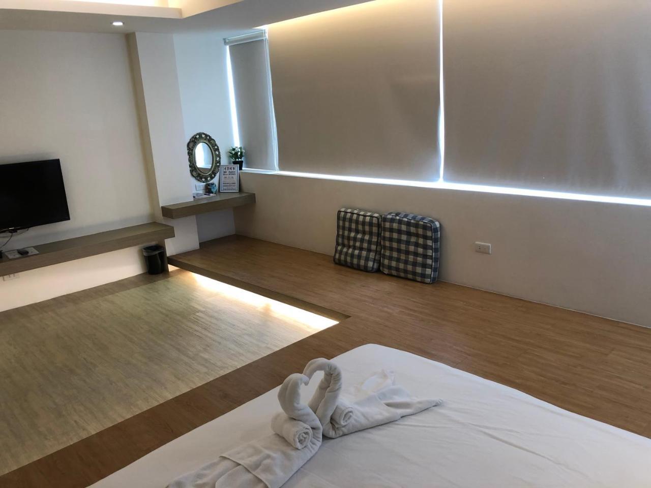 Happiness Dot Apartment Tamsui Exterior photo